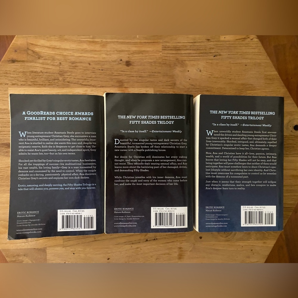 50 Shades of Grey Book Series 1-3 - Picture 3 of 3